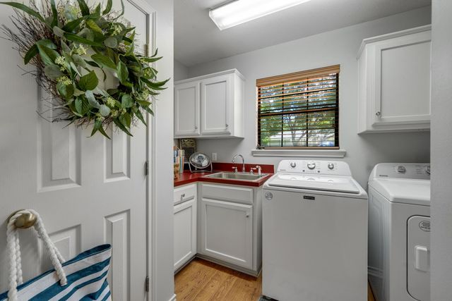 23258 Edgewater Dr, Frankston, TX 75763