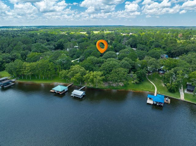 23258 Edgewater Dr, Frankston, TX 75763