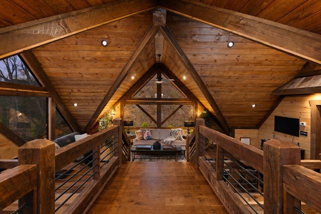 355 W Shalom Court, Blue Ridge, GA 30513