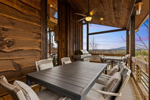 355 W Shalom Court, Blue Ridge, GA 30513