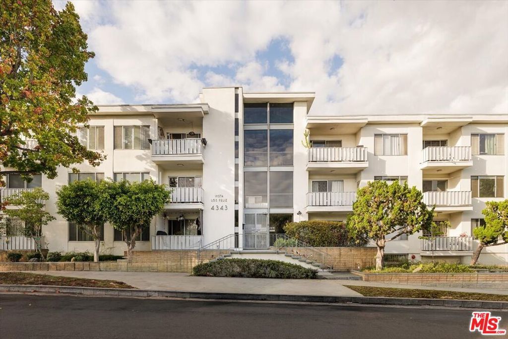 4343 Finley Avenue 2, Los Angeles, CA 90027 — exterior