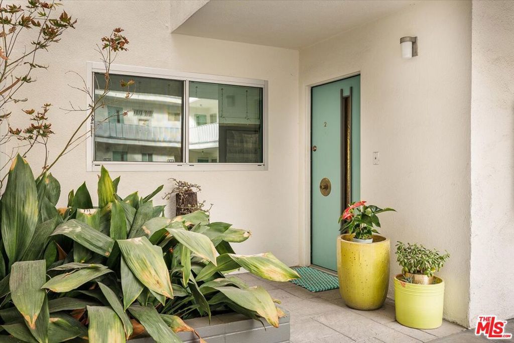 4343 Finley Avenue 2, Los Angeles, CA 90027 — photo 3