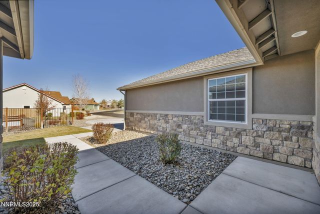 1211 W Cottage Loop, Gardnerville, NV 89460