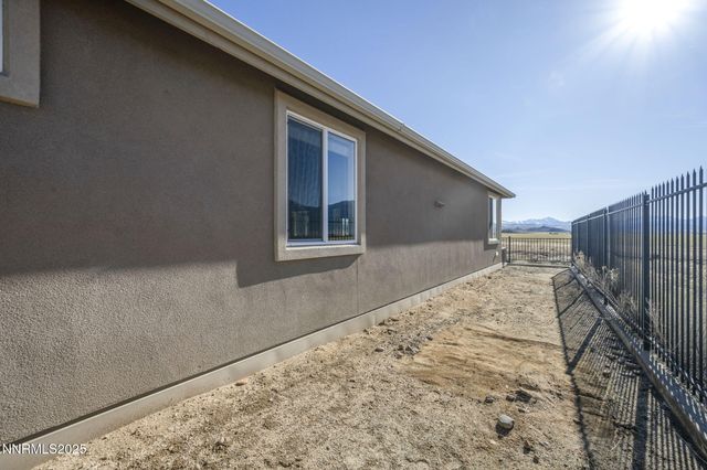 1211 W Cottage Loop, Gardnerville, NV 89460