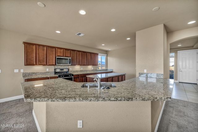 1211 W Cottage Loop, Gardnerville, NV 89460