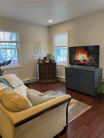 58 Sutton Street 5, Providence, RI 02903