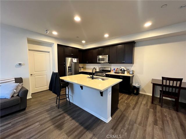 595 Orlando Court, Upland, CA 91786