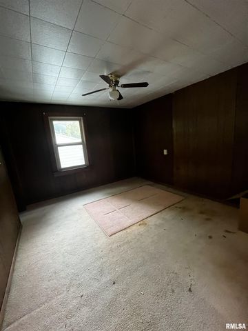 2824 S 16TH Street, Springfield, IL 62703