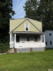 2824 S 16TH Street, Springfield, IL 62703