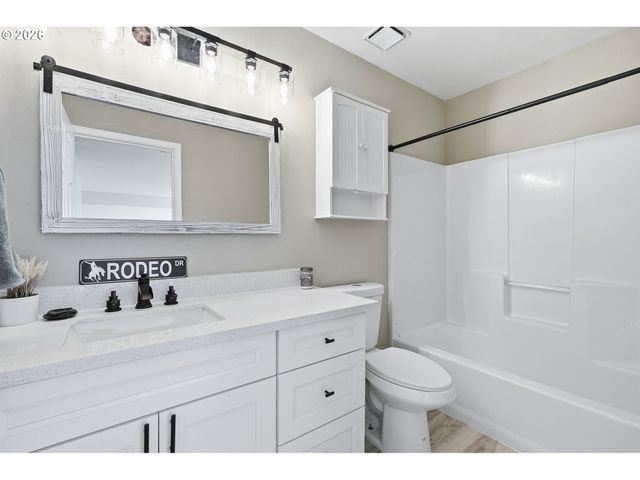 23295 Sw CASCADE Pl, Sherwood, OR 97140