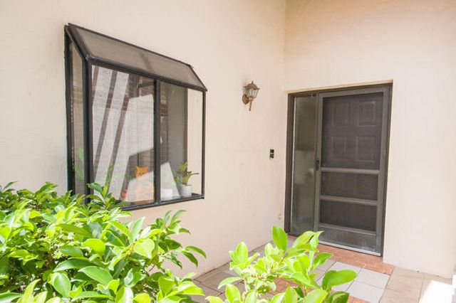 4907 Boxwood Circle, Boynton Beach, FL 33436