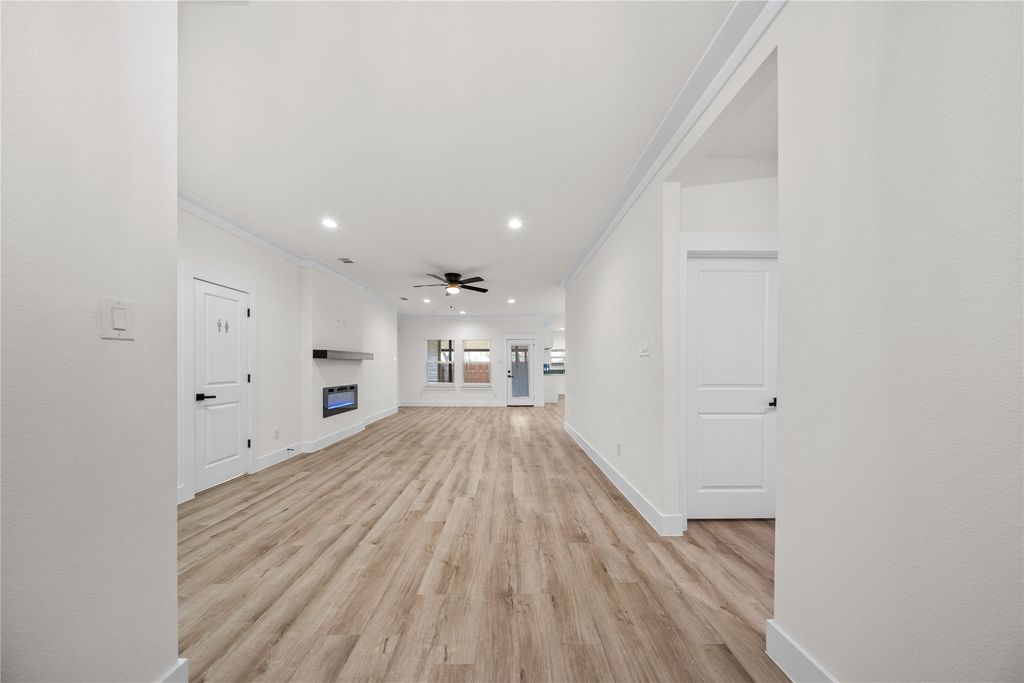 1829 Galveston Street, Grand Prairie, TX 75051 — photo 5