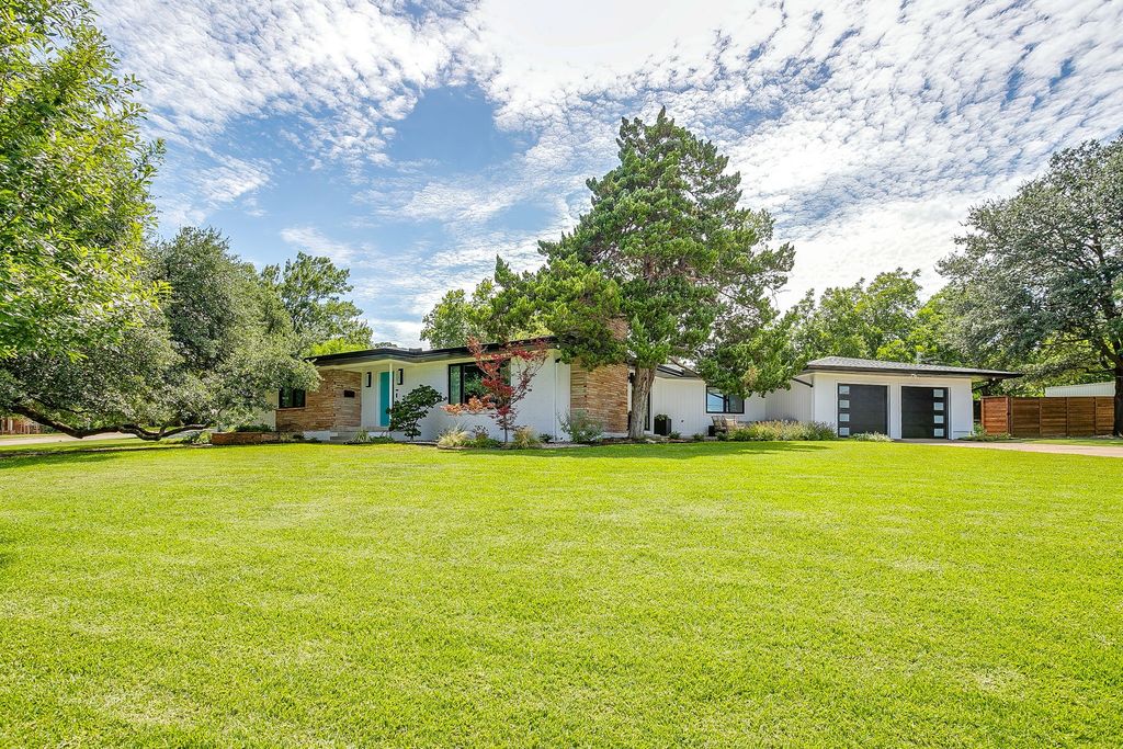 6700 Fortune Road, Fort Worth, TX 76116