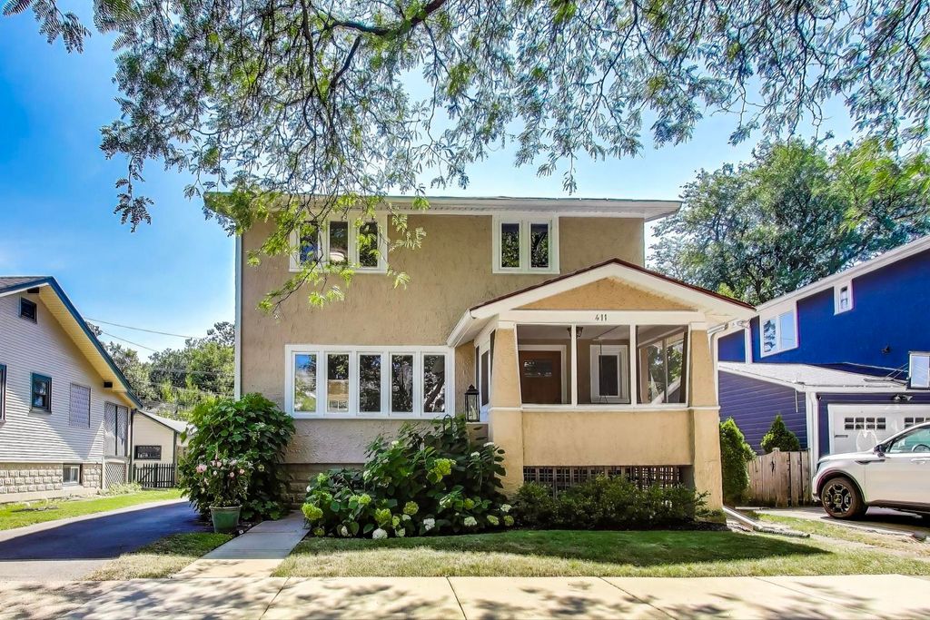 411 Prairie Avenue, Wilmette, IL 60091