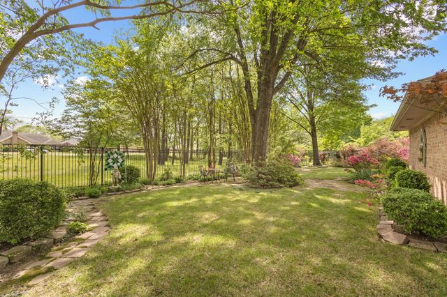3920 Morningside Drive, Paris, TX 75462