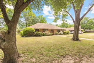 3920 Morningside Drive, Paris, TX 75462
