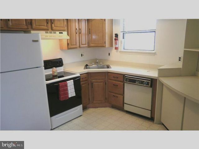4801 GINA CT, Voorhees, NJ 08043