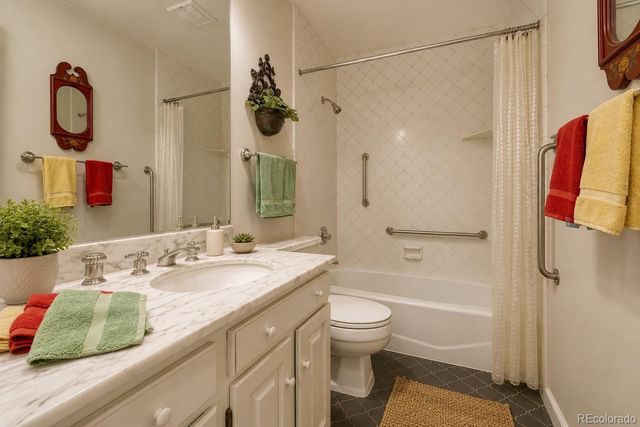 2800 S University Boulevard 11, Denver, CO 80210