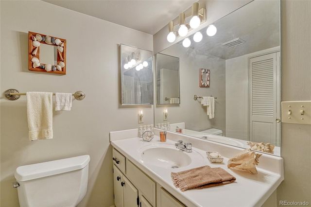 2800 S University Boulevard 11, Denver, CO 80210