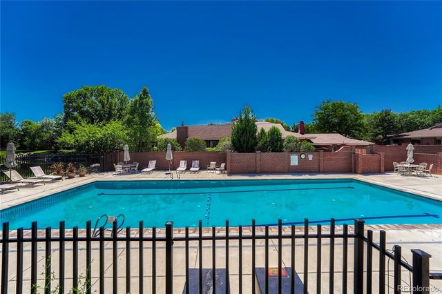 2800 S University Boulevard 11, Denver, CO 80210