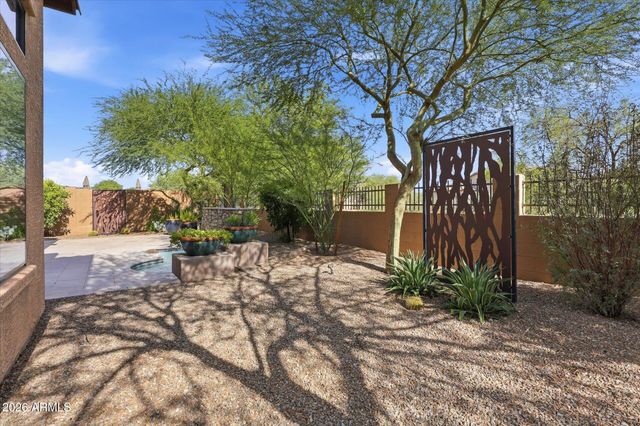 8437 E LOCKWOOD Street, Mesa, AZ 85207