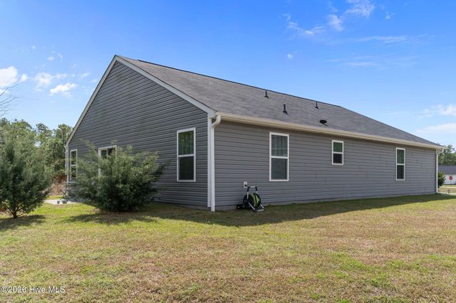 1730 E Coronado Avenue SE, Bolivia, NC 28422