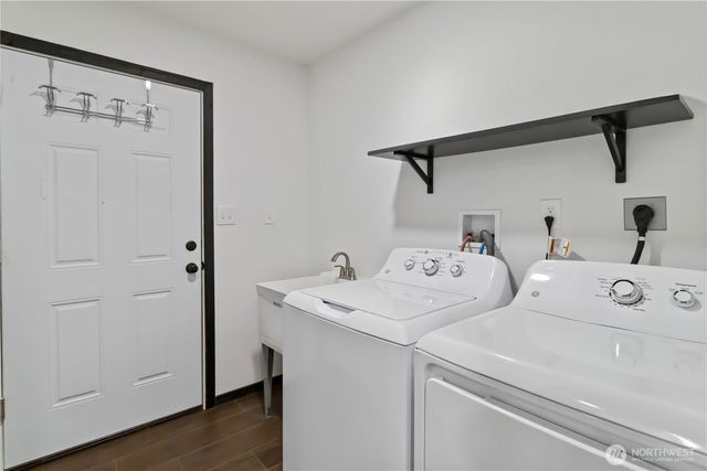 241 Oxbow Lake Ln, Toledo, WA 98591