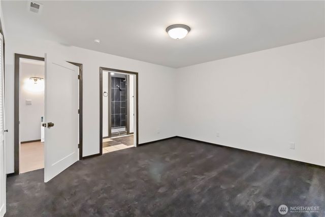 241 Oxbow Lake Ln, Toledo, WA 98591