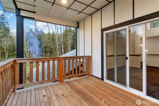 241 Oxbow Lake Ln, Toledo, WA 98591