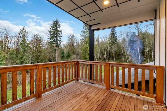 241 Oxbow Lake Ln, Toledo, WA 98591