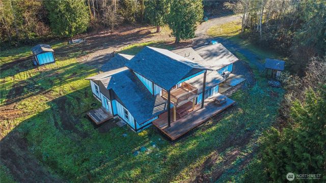 241 Oxbow Lake Ln, Toledo, WA 98591