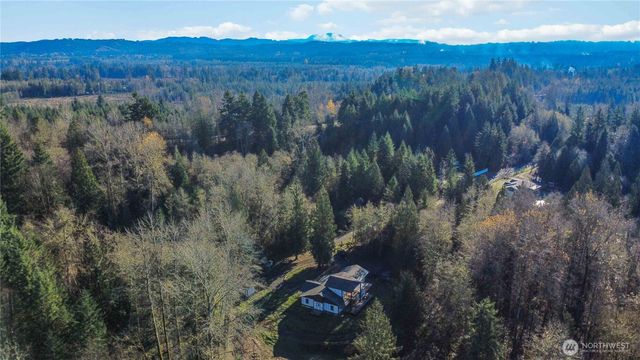 241 Oxbow Lake Ln, Toledo, WA 98591