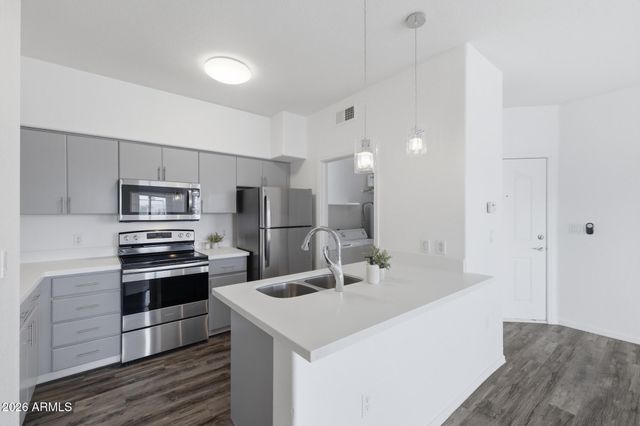 5302 E VAN BUREN Street 3057, Phoenix, AZ 85008