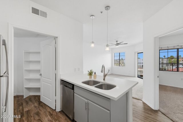 5302 E VAN BUREN Street 3057, Phoenix, AZ 85008
