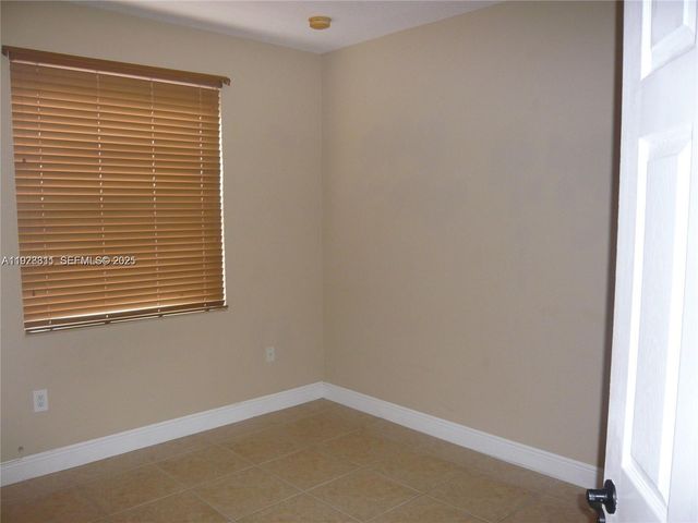 14331 SW 9th St, Miami, FL 33184