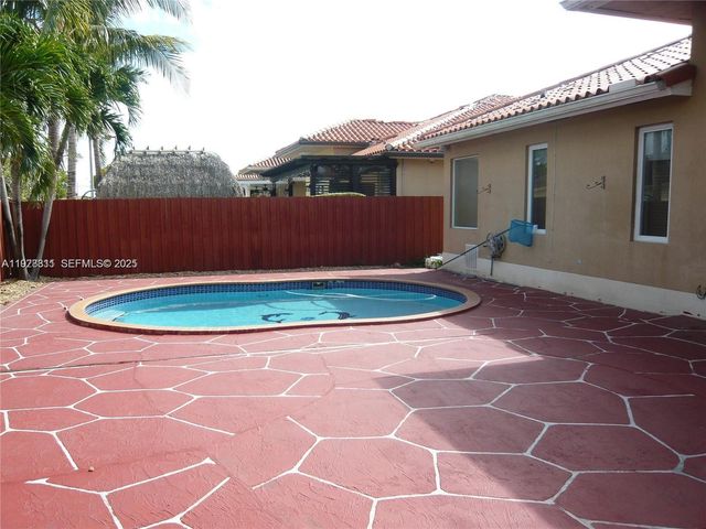 14331 SW 9th St, Miami, FL 33184