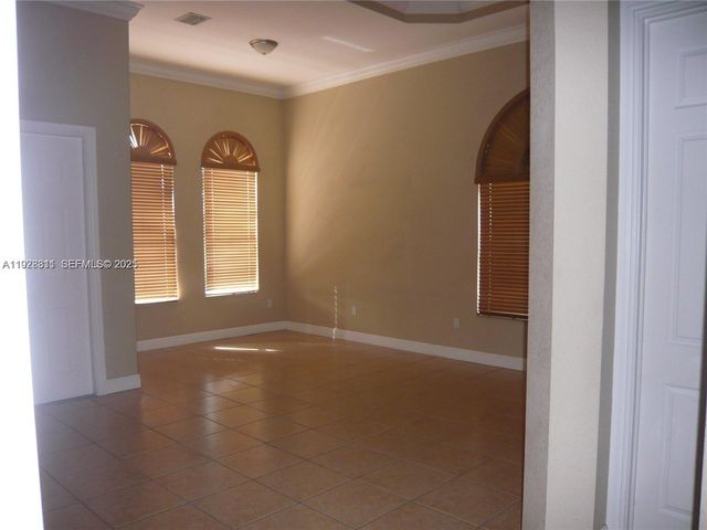 14331 SW 9th St, Miami, FL 33184