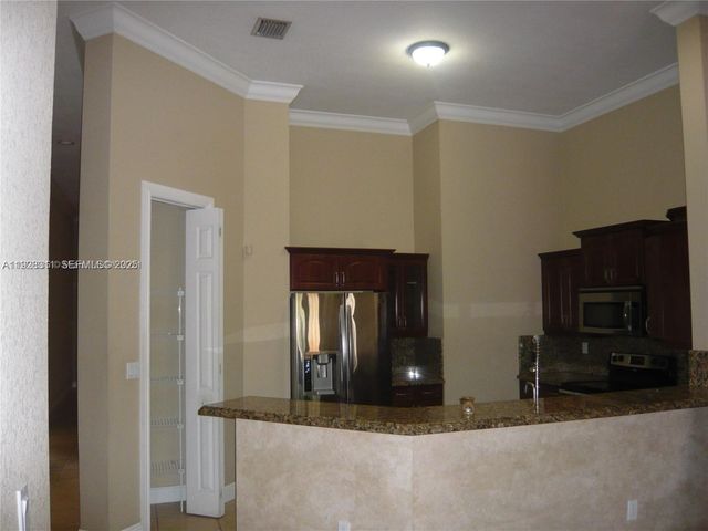 14331 SW 9th St, Miami, FL 33184