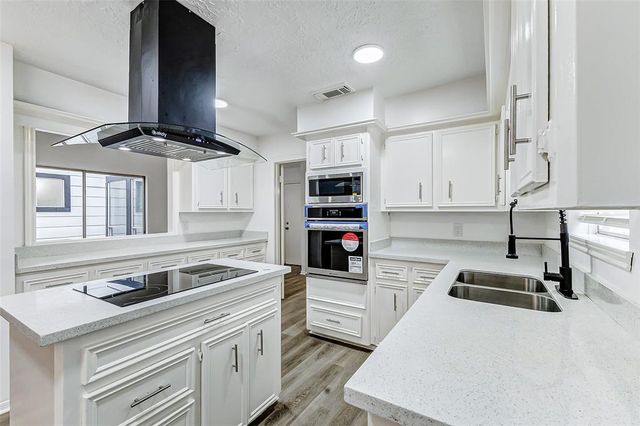 22914 Squirrel Tree Street Street, Spring, TX 77389