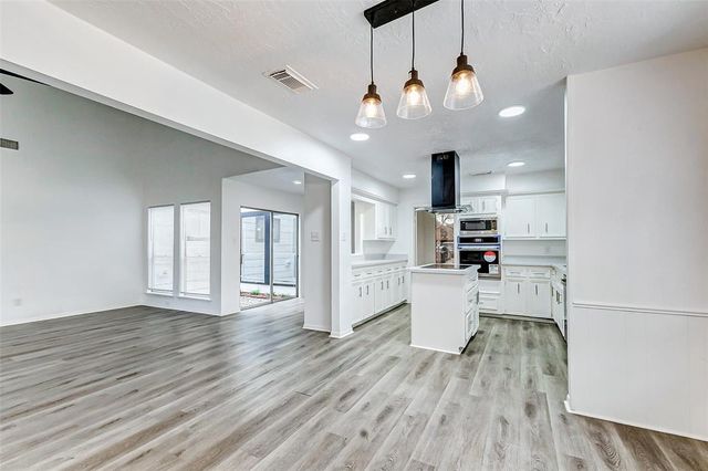 22914 Squirrel Tree Street Street, Spring, TX 77389