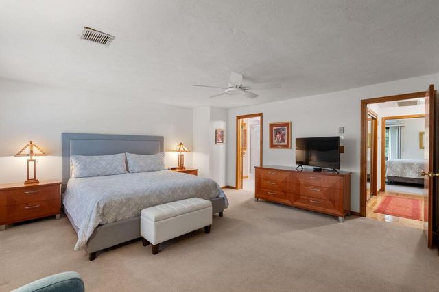 195 Falmouth Road APT 10A, Mashpee, MA 02649