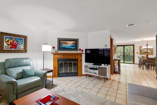 195 Falmouth Road APT 10A, Mashpee, MA 02649