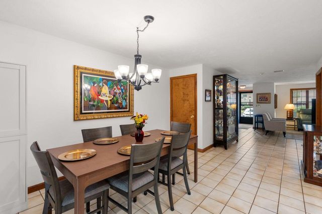 195 Falmouth Road APT 10A, Mashpee, MA 02649