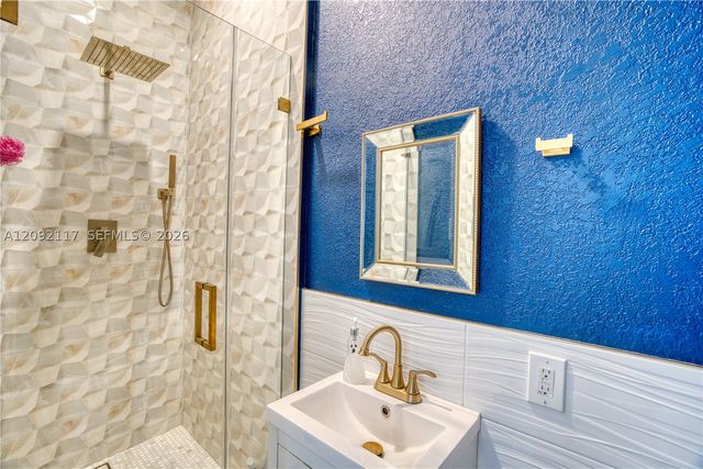 279 Springfield Dr, West Palm Beach, FL 33415