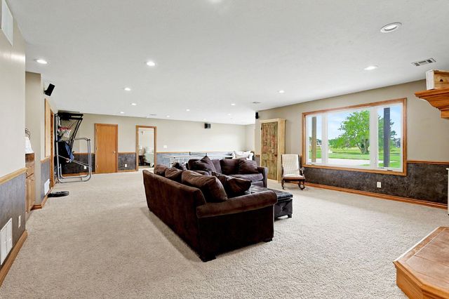 150 S Blue Bells Ct, Garden Plain, KS 67050