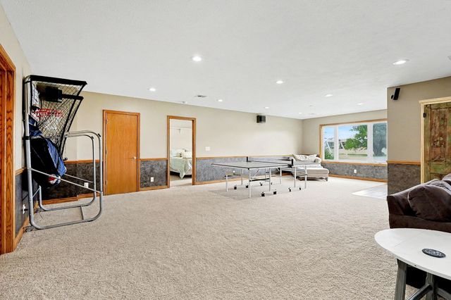 150 S Blue Bells Ct, Garden Plain, KS 67050