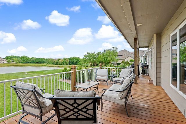 150 S Blue Bells Ct, Garden Plain, KS 67050