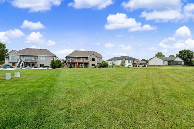 150 S Blue Bells Ct, Garden Plain, KS 67050