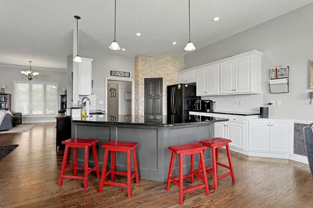 150 S Blue Bells Ct, Garden Plain, KS 67050