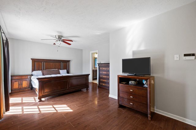 2785 Pinewood Drive, League City, TX 77573